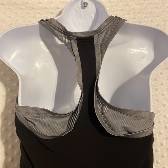 𝅺danskin NOW Black and Grey Athletic Tank Top - Picture 2 of 2
